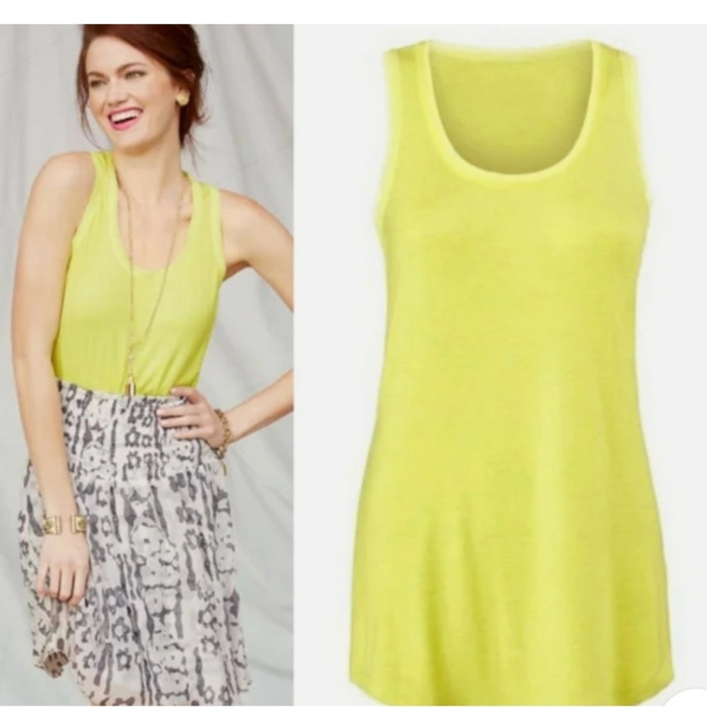 CAbi #5197 Iris razorback tank top